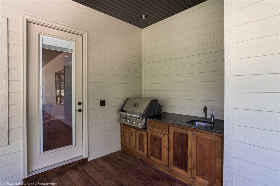 Oak Tree - Residential