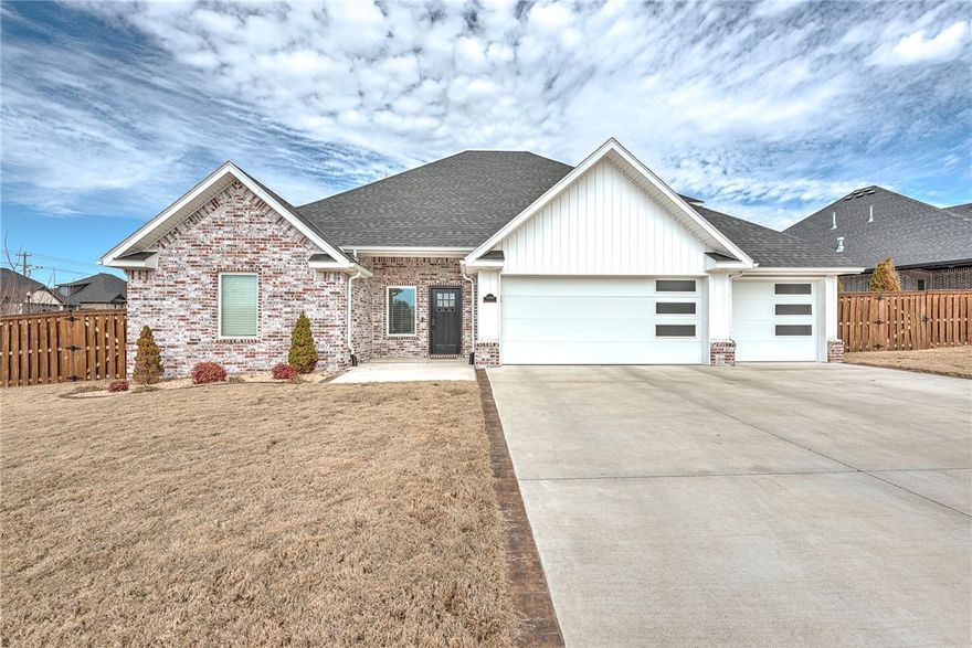 Welcome to 3200 Coler Creek Avenue, where modern luxury meets classic craftsman charm. This like-new construction home features 4 bedrooms, 2.5 bathrooms, and high-end finishes throughout, including gorgeous white oak woodwork including real hardwood floors—no carpet anywhere!
The open floor plan seamlessly connects the living room and kitchen, creating a bright and inviting space perfect for entertaining or everyday living. The heart of the home is a beautifully designed kitchen with a hidden pantry, offering both functionality and elegance. The spacious primary suite is a true retreat, complete with a spa-like ensuite and huge walk-in closet! Every detail was thoughtfully chosen, and you can see this everywhere in the home.
Located just minutes from Coler Preserve, the Greenway, Downtown Bentonville, andthe new Wal-Mart Home office, this home provides easy access to world-class biking trails, dining, and entertainment while nestled in a peaceful and highly sought-after neighborhood.