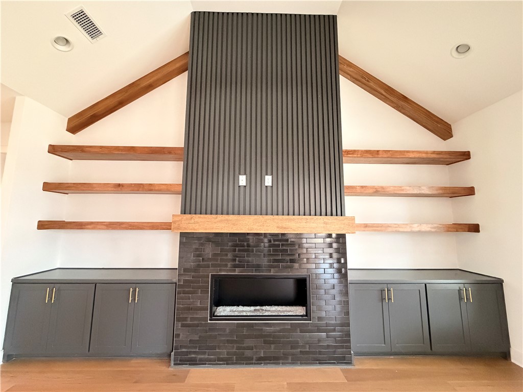 Crescent View - Residential