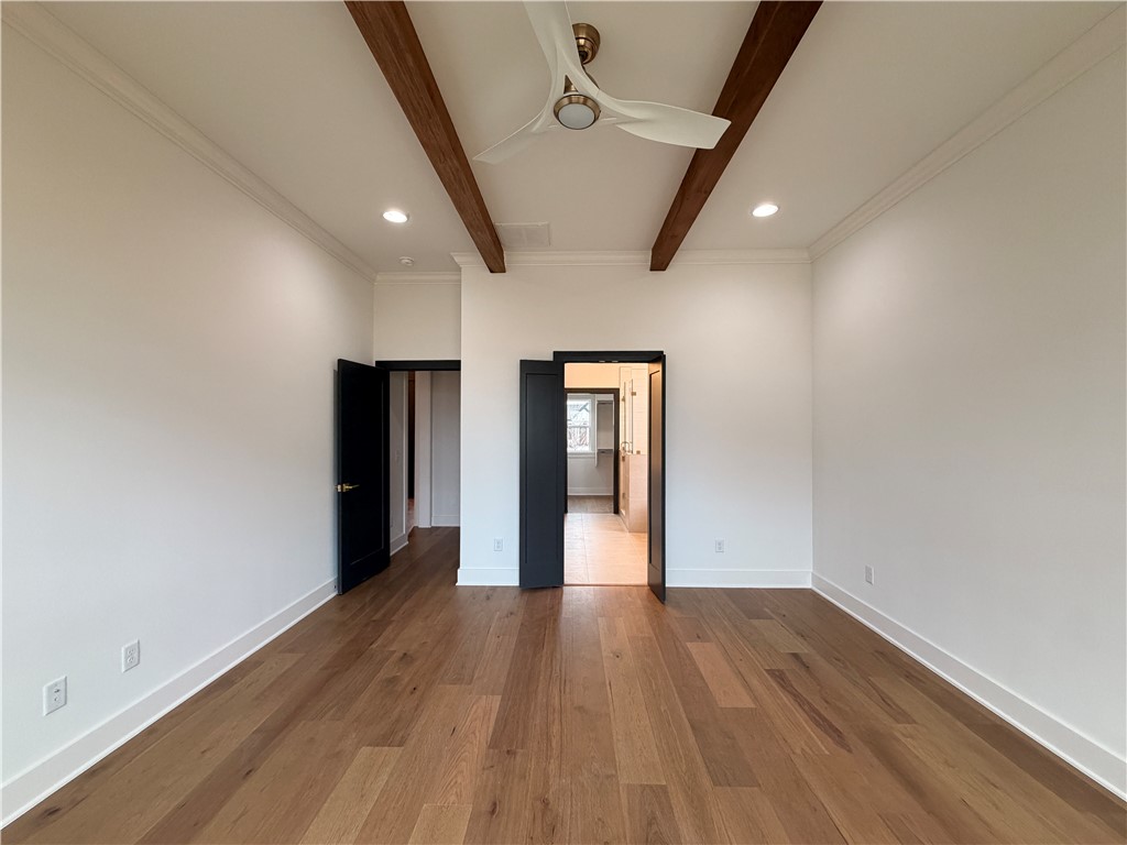 Crescent View - Residential