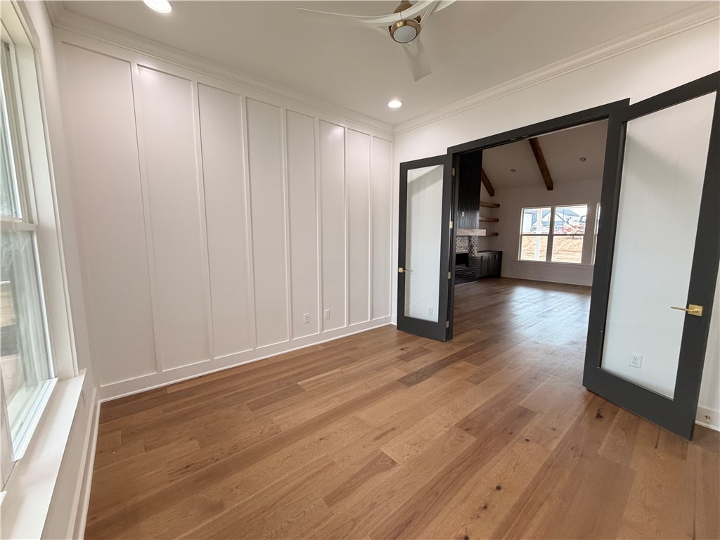 Crescent View - Residential