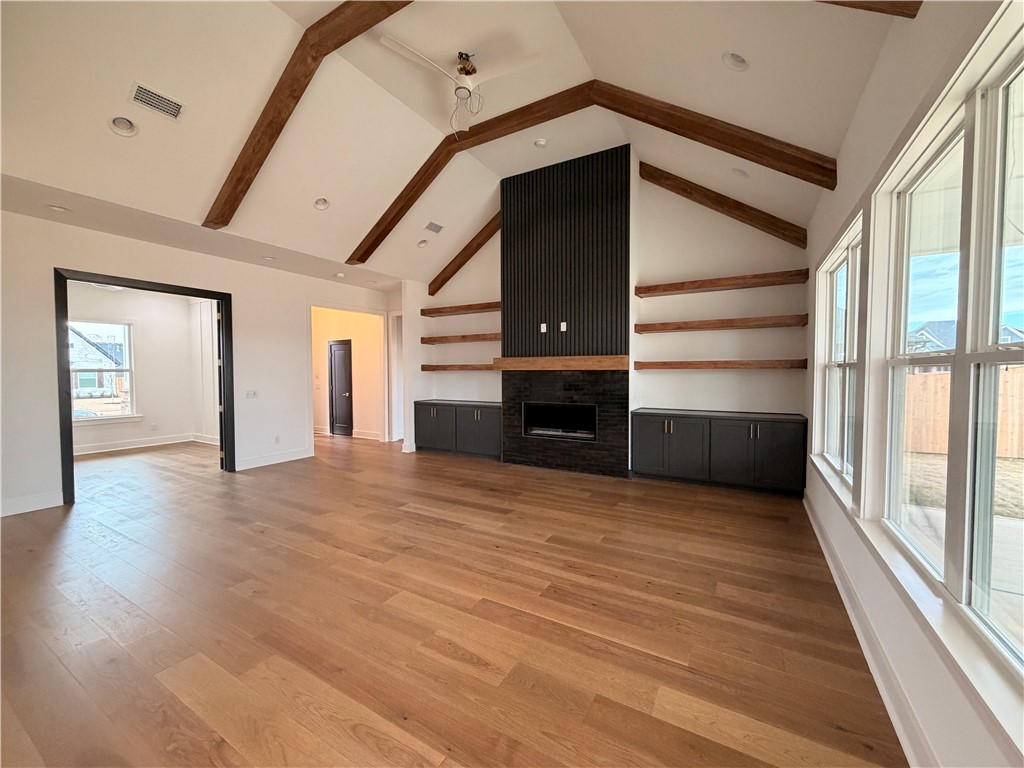 Crescent View - Residential