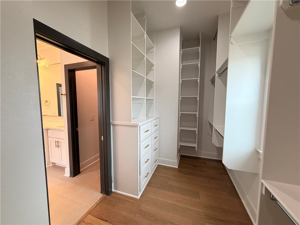 Crescent View - Residential