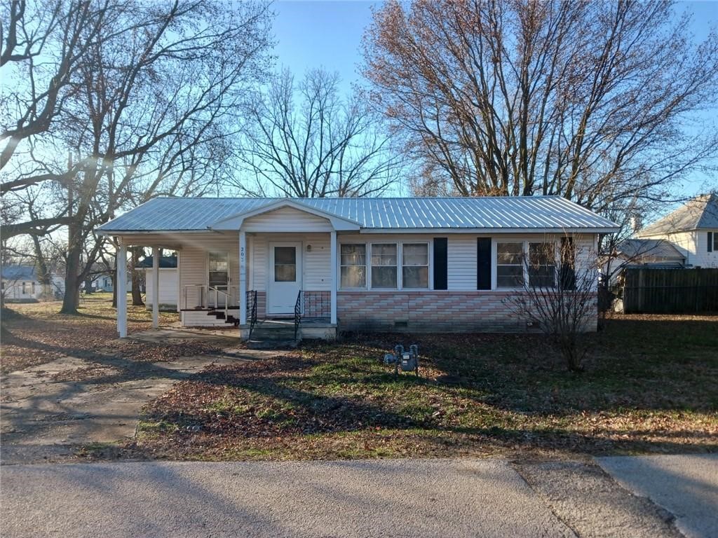 Sturdy construction in this 1960 home in an established neighborhood. This sweet cottage style is a great starter home with 2 bedroom , 1 bath and offers a spacious living space, eat in kitchen and a separate laundry room with plenty of storage space. Back yard space leaves room for a garden or play area that can be easily fenced for pets or children. Occupied but easy to show with advanced notice.