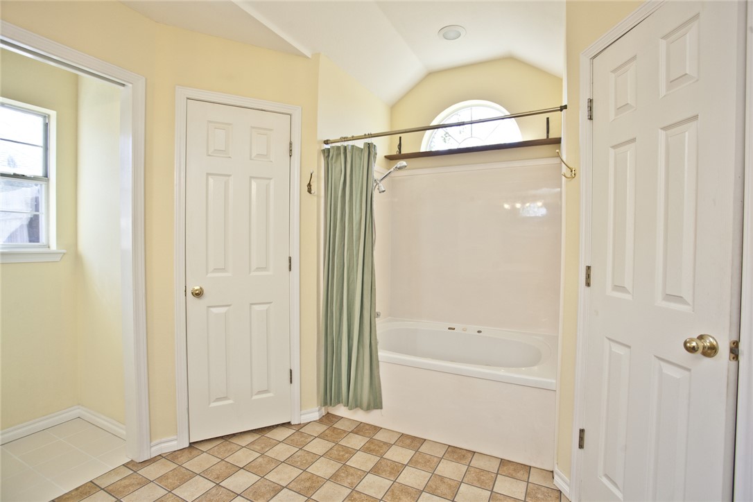 Sturbridge Sub Bentonville - Residential Lease