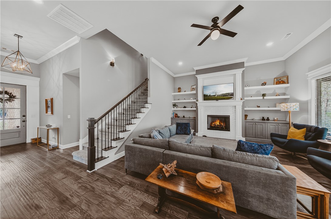 Angel Falls - Residential