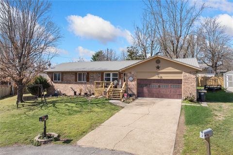 Photo of 1 Skyline Cove, Harrison, AR 72601 (MLS # 1339106)