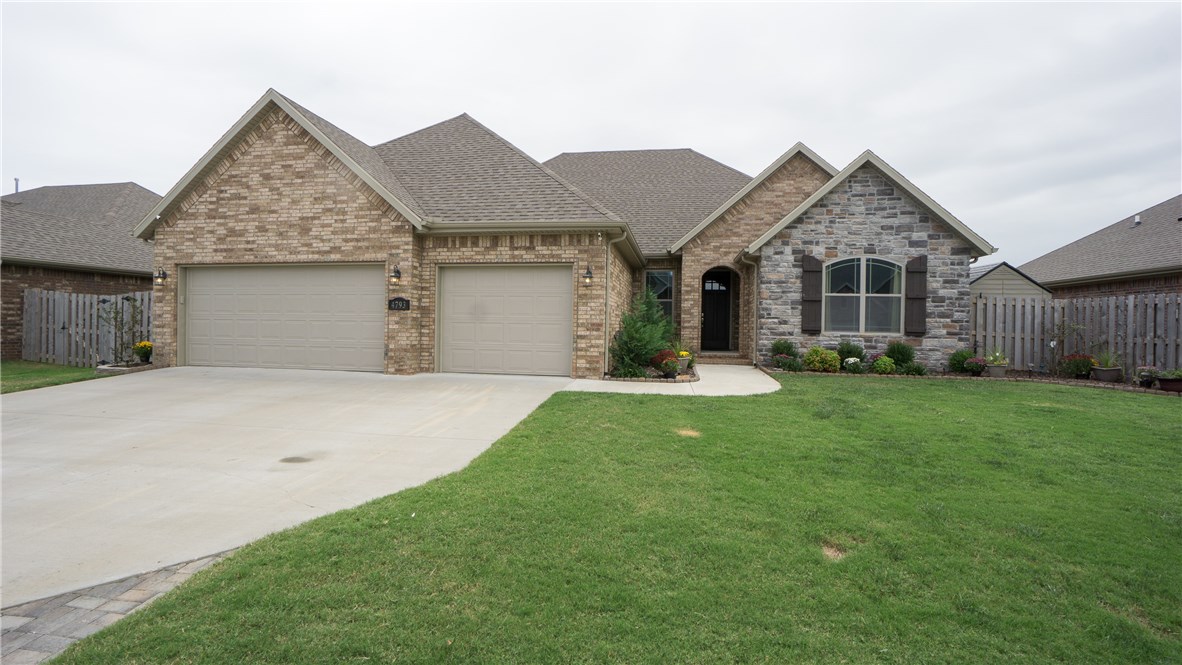 Gorgeous 4 BR split floor plan with office. You will love the large rooms and open kitchen in this like new home. Sought after location in trendy Villages of Sloanbrooke subdivision. Huge 3 car garage. Upgraded flooring and master shower. Nice garden spot in the backyard.
