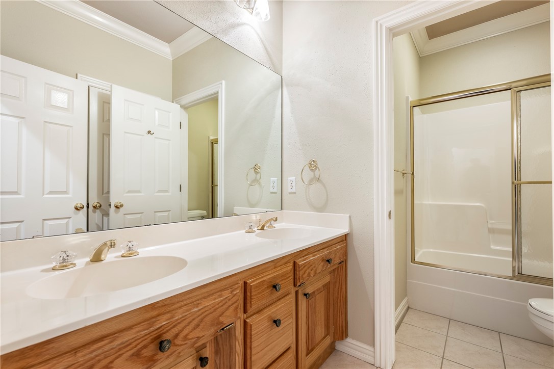 Shady Oaks - Residential