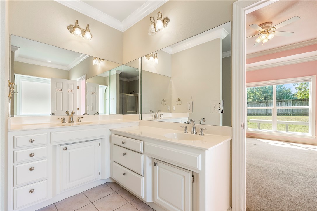 Shady Oaks - Residential