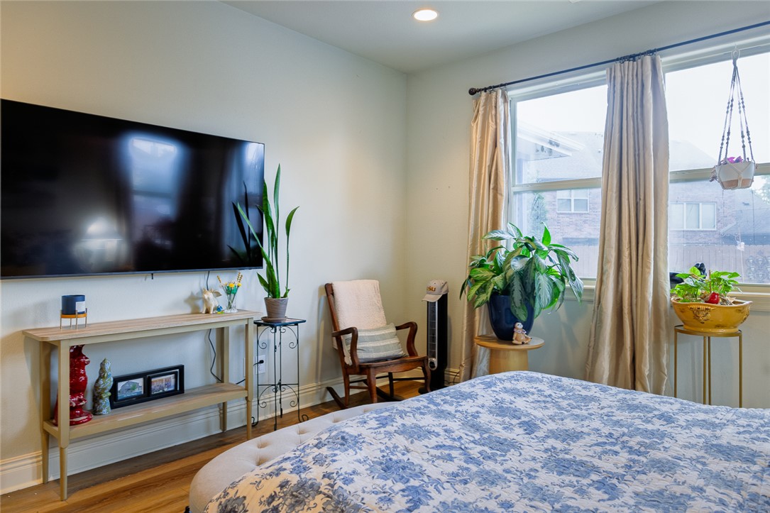 Crescent Lake - Residential