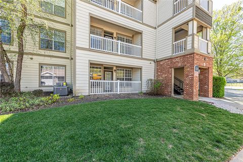 Photo of 4261 NE Meadow Creek Circle 105 #105, Fayetteville, AR 72703 (MLS # 1342116)