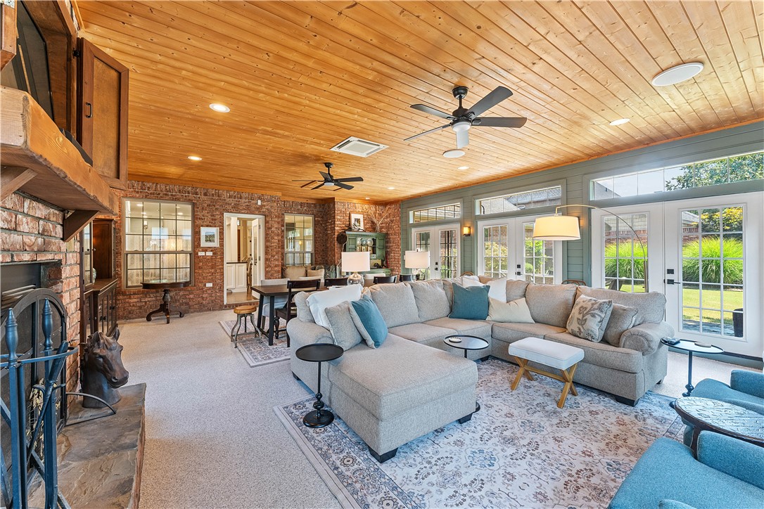 Lochmoor Club Sub Bentonville - Residential