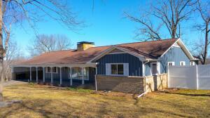 4BR 3BA 3,152 sq feet all on one level, located on large double lot in the heart of historic Harrison. Featuring 2 master suites, updated throughout, enjoy the double sided gas log fireplace, hardwood floors, granite countertops, large butcher block island. Take your pick of one of the 2 large covered porches, vinyl privacy fenced back yard for the kids and pets to play. Lots of built in storage, partial unfinished basement.