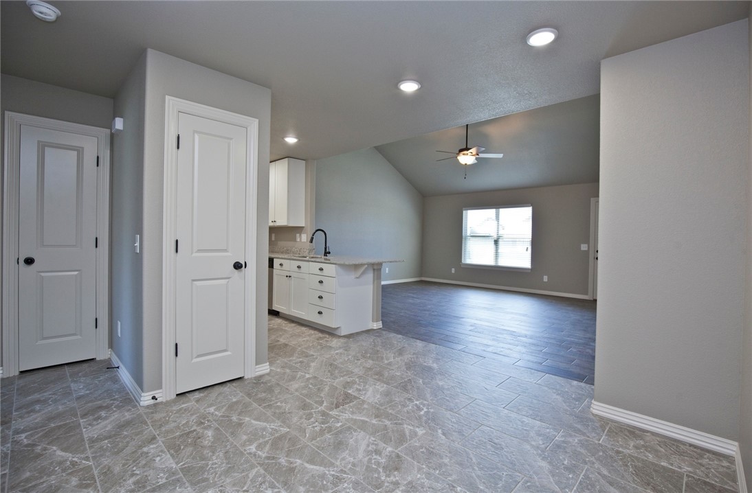 Centerpoint Sub Centerton - Residential Lease