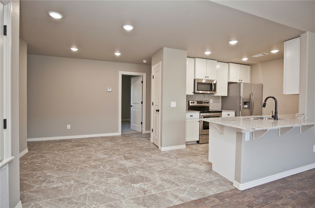 Centerpoint Sub Centerton - Residential Lease