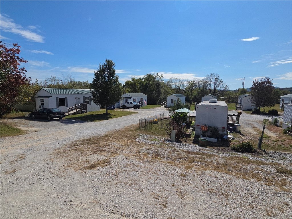 8585 W Hwy 62-412