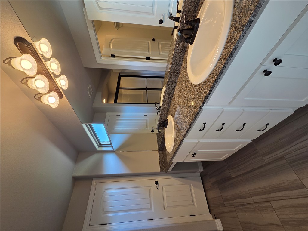 Chelsea Point Ii Rogers - Residential Lease