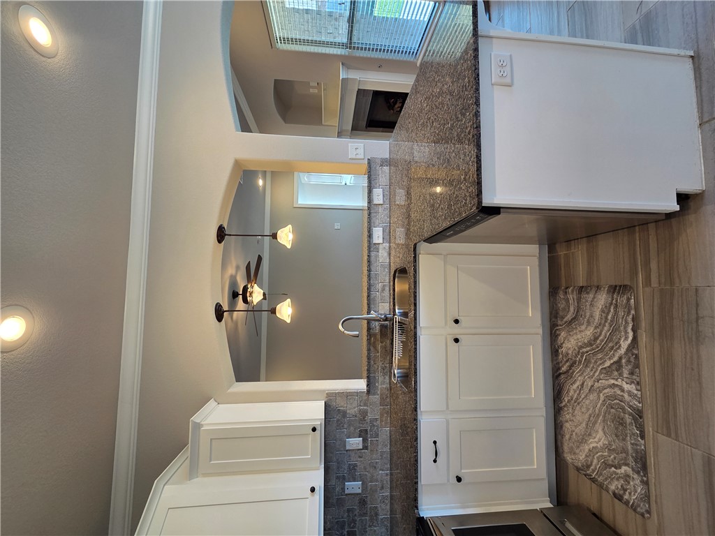 Chelsea Point Ii Rogers - Residential Lease