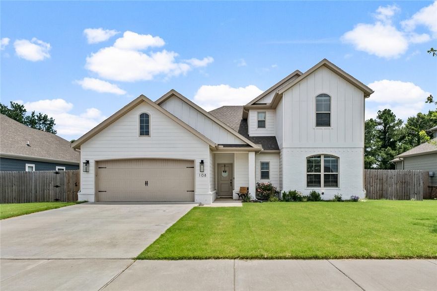 Charming 4 bed, 3 bath home in the heart of Pea Ridge! This well-maintained home features an open floor plan, spacious living area, and a bright kitchen with ample storage. The primary suite offers a walk-in closet and private bath. Enjoy the fully fenced backyard, perfect for pets, entertaining or gardening. Located on a just minutes from schools, parks, and shopping. Don’t miss this move-in ready gem in a growing community!