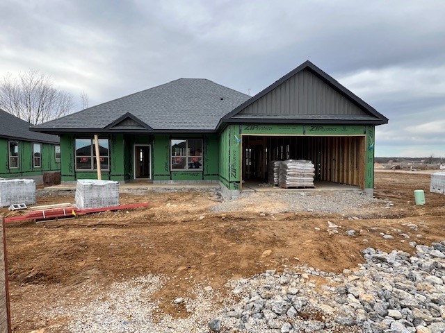 New 4 bedroom in early construction phase. East facing home with granite tops in kitchen and baths. Custom cabinets covered patio and front porch, ceiling fans, vented gas range, built in microwave and tiled walk in shower w/ glass door. Construction scheduled to start 10/10.
Seller is a licensed Real Estate Broker in AR.