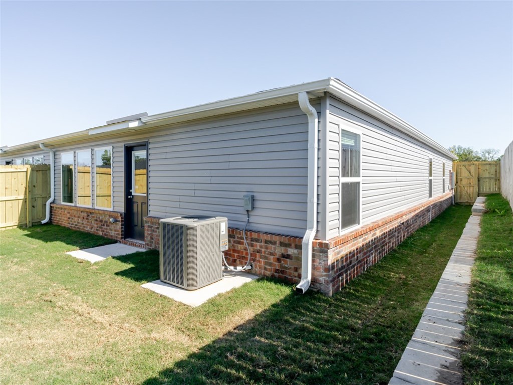 Woodward Park Ph Ii Highfill - Residential Lease