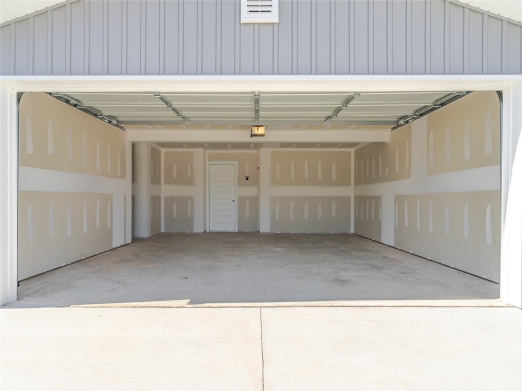 Woodward Park Ph Ii Highfill - Residential Lease