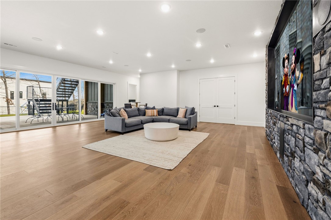 Summit Place Ph Ii - Residential