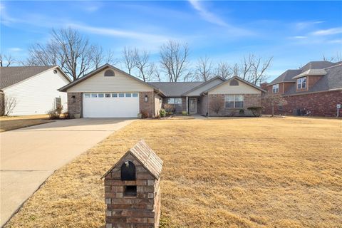 Photo of 1623 Windsor Avenue, Springdale, AR 72764 (MLS # 1336204)
