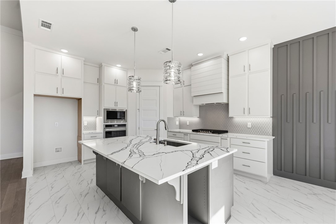 Silver Leaf Estates Ph II Centerton - Residential