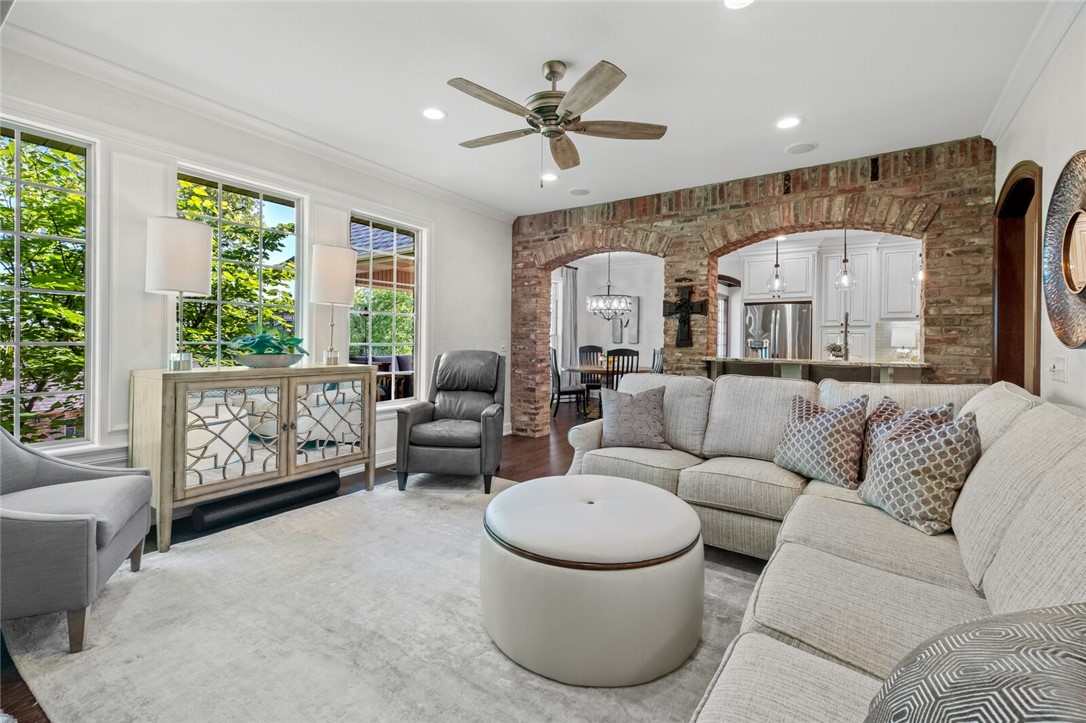 Manors - Residential