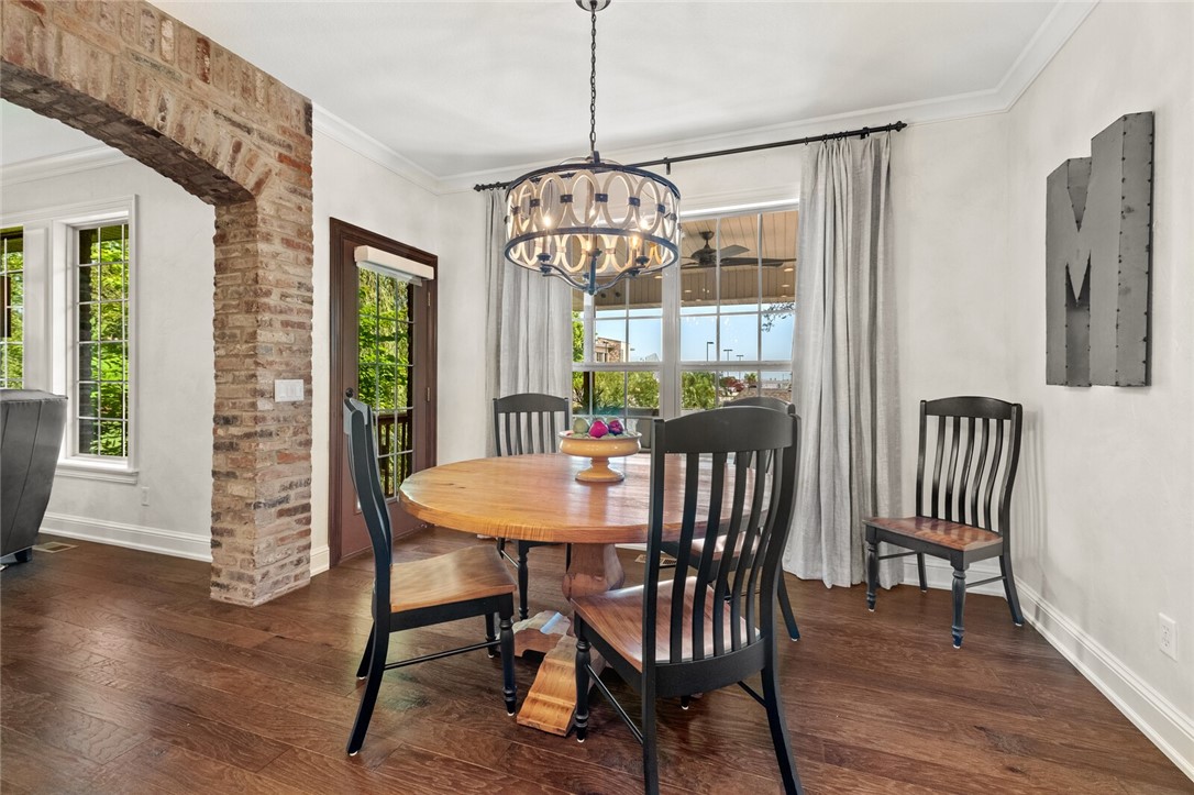 Manors - Residential