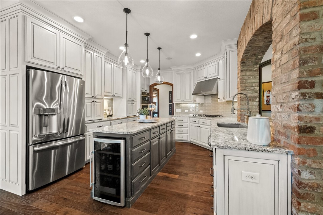 Manors - Residential