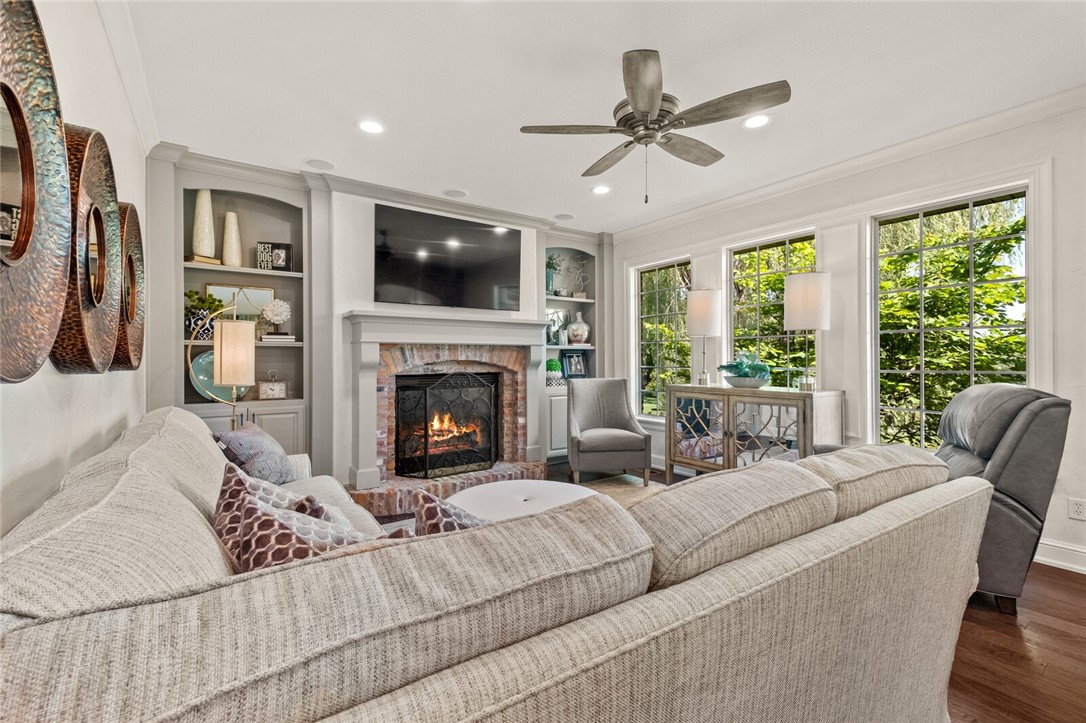 Manors - Residential