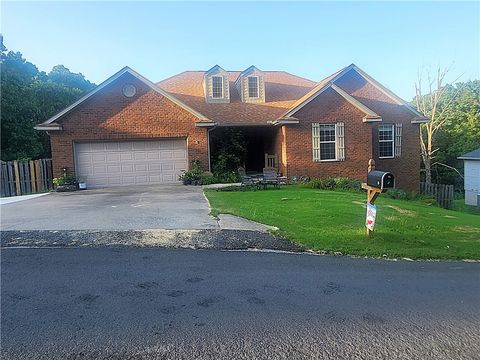 Photo of 5 Rillington Lane, Bella Vista, AR 72714 (MLS # 1356074)