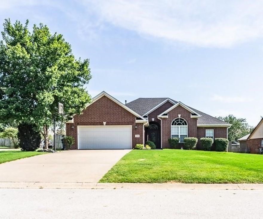 Welcome Home to the Heart of Bentonville Living! Walk or bike to the new Walmart Campus & Downtown Bentonville! Create your dream space while enjoying immediate access to all that Bentonville has to offer with top rated schools & easy access to I-49! This charming one-level home is a great find, with numerous updates including roof and HVAC system. The kitchen is a chef's delight, boasting updated custom cabinetry, granite countertops, backsplash, & a walk-in pantry. It also features color-changing undermount lighting and newer stainless appliances. With four bedrooms, 2 baths, and a sunroom, there is plenty of space for everyone. The home also offers a built-in speaker system and WEMO smart plugs, allowing for easy control of your devices. Step outside to a generously sized, wood privacy fenced back yard. This expansive space is ideal for outdoor entertaining, the perfect garden spot and spacious play area for children and pets. A convenient storage shed provides you with more storage options.