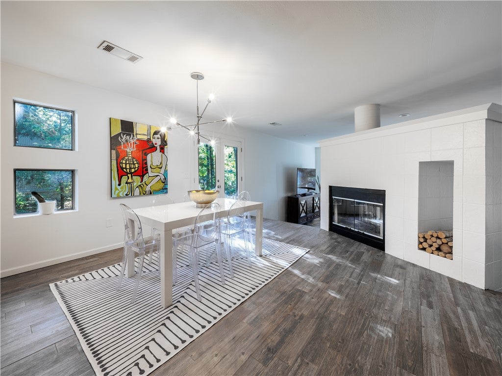 3215 Wroxton Court