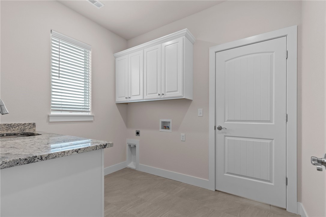 The Courtyards at Owl Creek - Residential