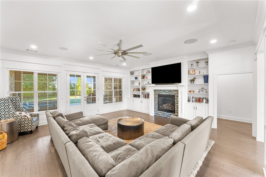 Harber Meadows Ph Xx - Residential