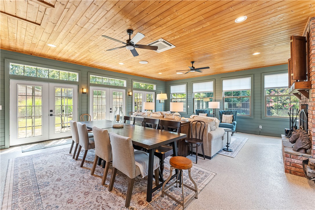 An exciting opportunity in one of Bentonvilleās premier neighborhoodsācoming to market 8/18. This four-bedroom residence blends a timeless feel with modern sophistication. The recently renovated kitchen is a true showpiece, featuring a professional-grade oversized range, luxurious cabinetry, exquisite countertops, and a discreet butlerās pantry tucked behind the oversized refrigerator.
Rich hardwood floors lead through an elegant living space to an expansive enclosed sunroom bathed in natural light, complete with its own fireplaceāan inviting setting for refined entertaining
The main-level primary suite offers a private retreat with a spacious, spa-like bathroom, while the upper level provides three additional bedrooms, each generously.
Residents enjoy exclusive access to the community pool and pickleball courts, adding to the exceptional lifestyle this home affords.
Request the immersive 3D tourāor experience this extraordinary property firsthand by scheduling a private showing.
