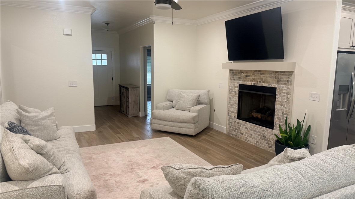 HICKORY MEADOWS S/D PH 1 - Residential