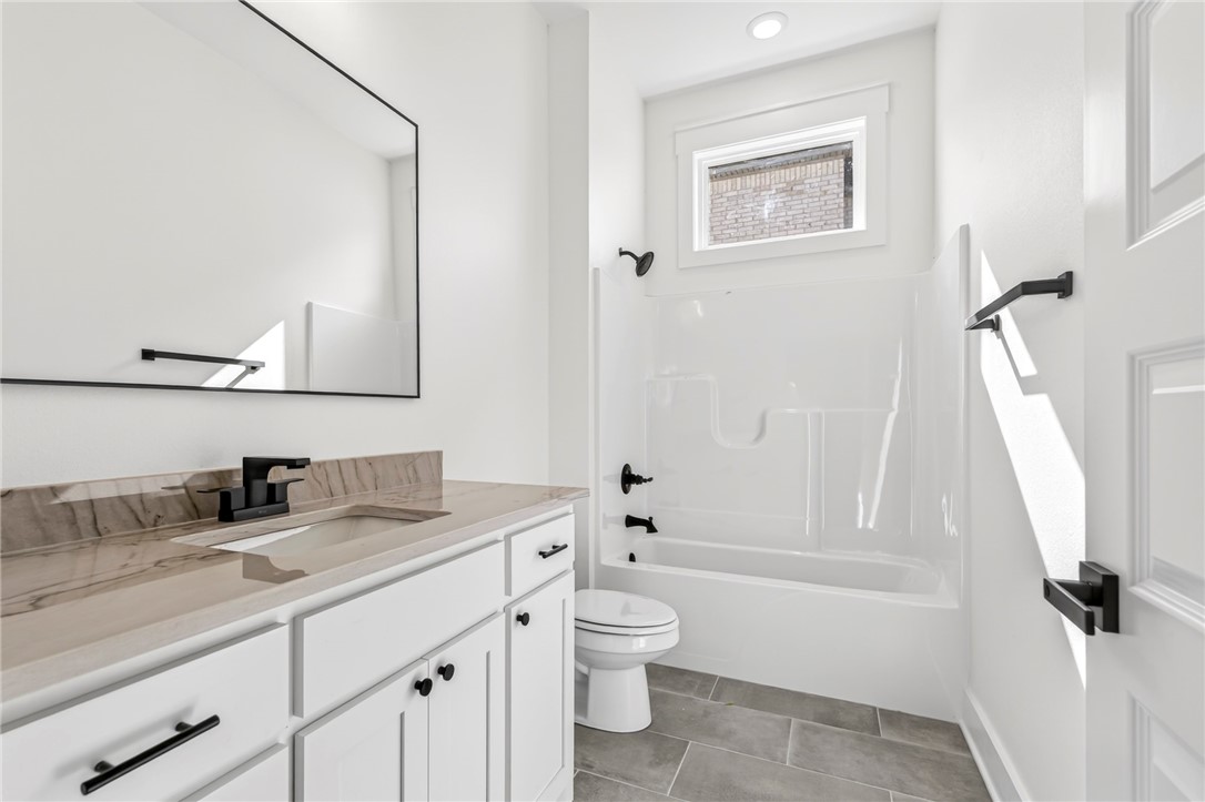 Wells Lake Cottages At Chaffee Crossing - Residential