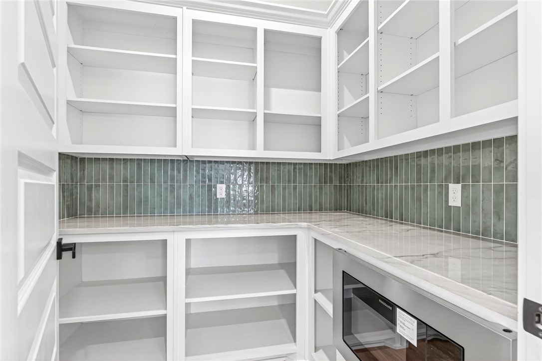 Wells Lake Cottages At Chaffee Crossing - Residential