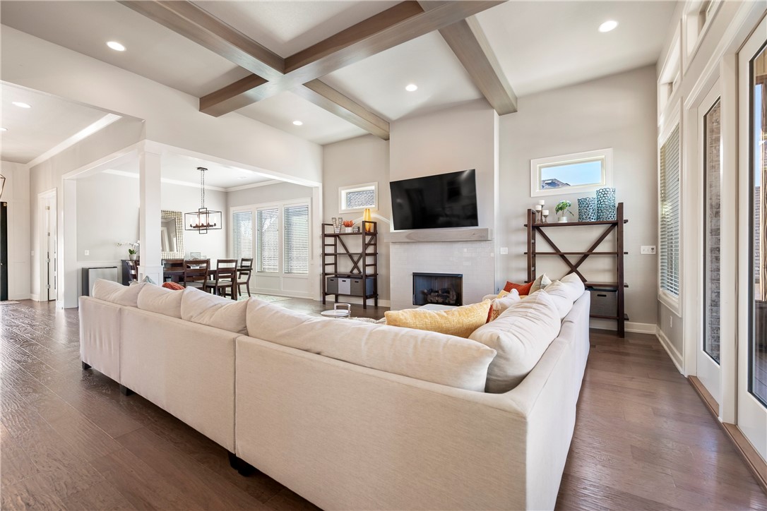 Shadow Valley Ph Ix Rogers - Residential