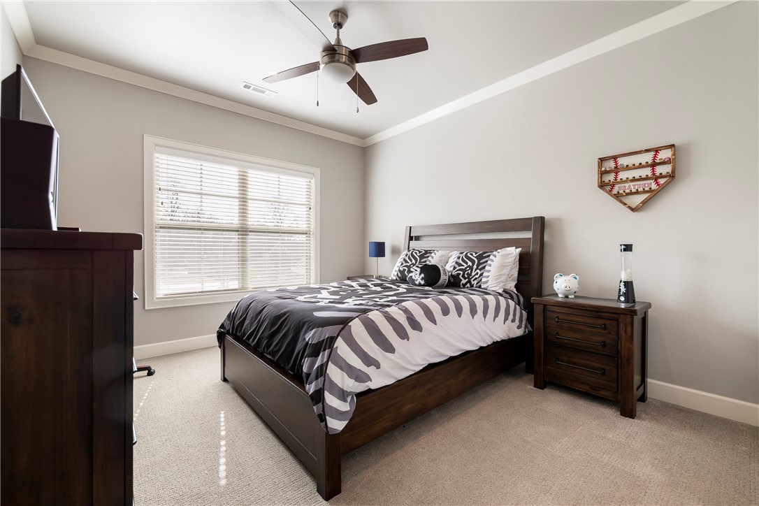 Shadow Valley Ph Ix Rogers - Residential