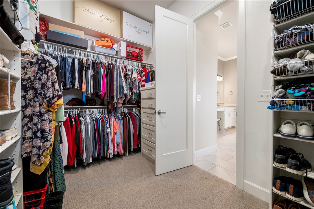 Shadow Valley Ph Ix Rogers - Residential