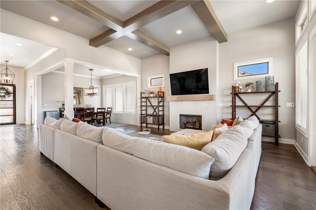 Shadow Valley Ph Ix Rogers - Residential