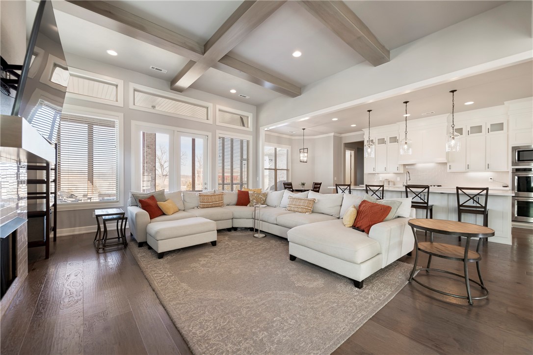 Shadow Valley Ph Ix Rogers - Residential