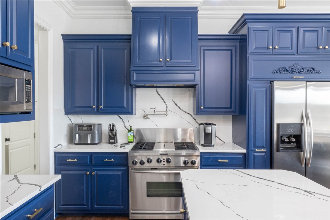 Waterford Estates At Hissom Ranch - Residential