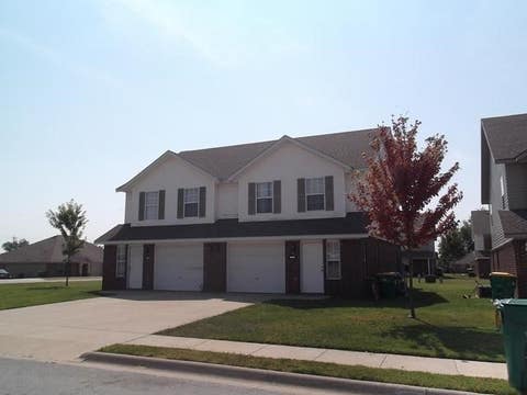 Photo of 870 Meadowlands Drive, Centerton, AR 72719 (MLS # 1358122)